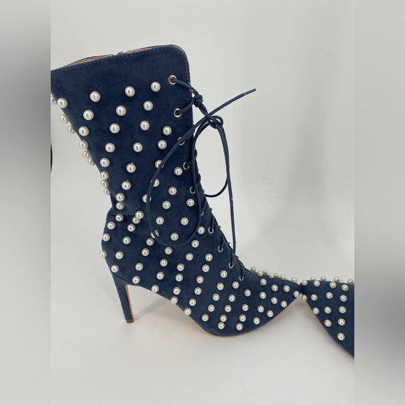 Cape Robbin Kitana Faux  Pointed Pearl Boots - Picture 4 of 11